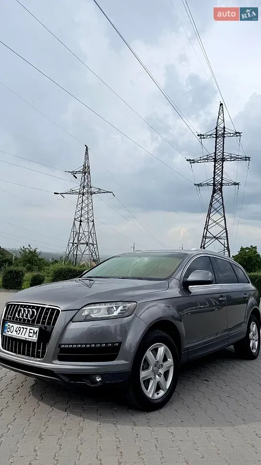 Audi Q7 2012 photo 3