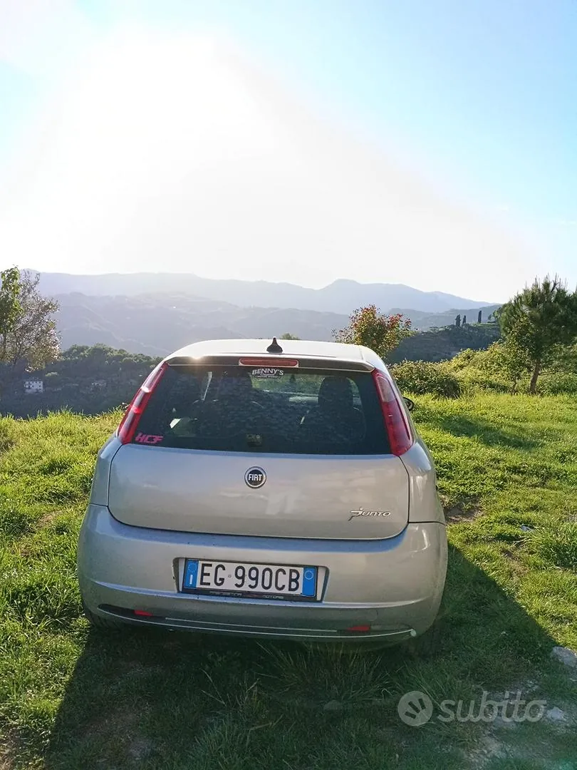Fiat Grande Punto 2008 photo 4