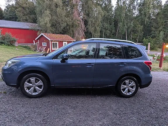 Subaru Forester 2013 photo 2