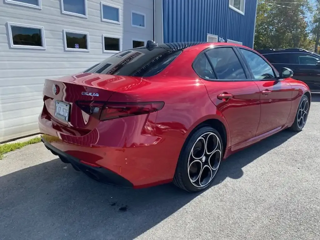 Alfa Romeo Giulia 2022 photo 4