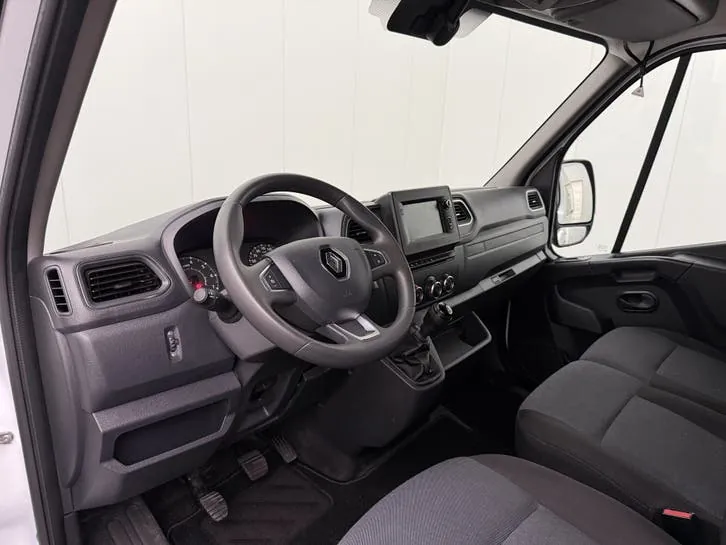 Renault Master 2024 photo 3