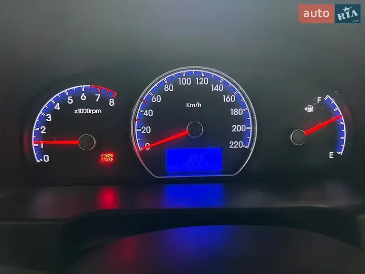 Hyundai Elantra 2011 photo 3