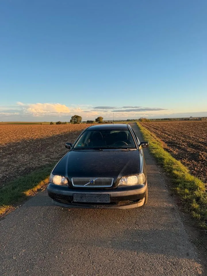 Volvo V40