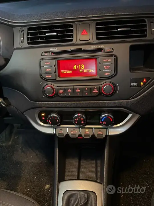 Kia Rio 2013 photo 5