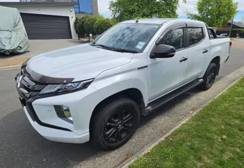 Mitsubishi Triton 2021 photo 2