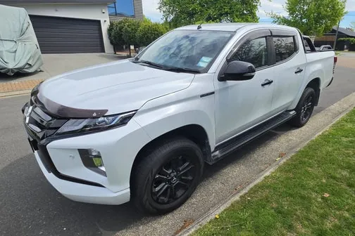 Mitsubishi Triton