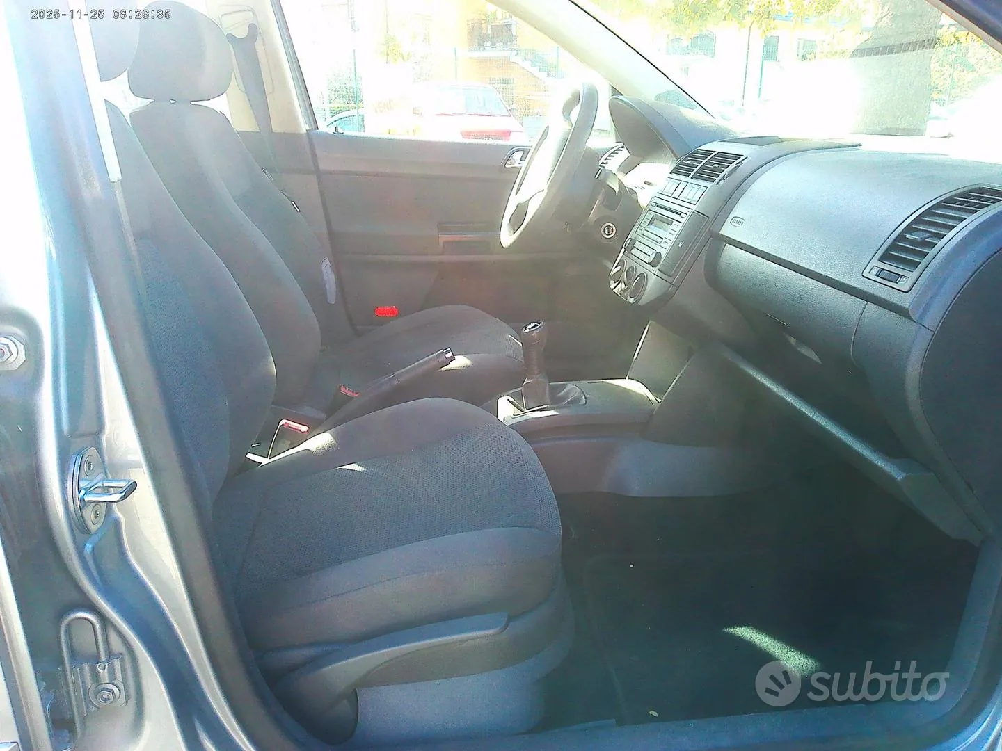 Volkswagen Polo 2007 photo 5