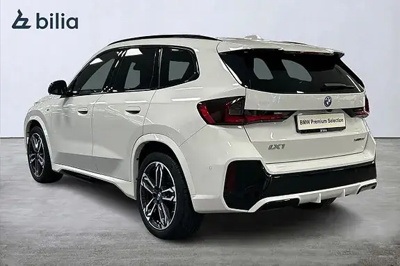 BMW Ix1 2024 photo 2
