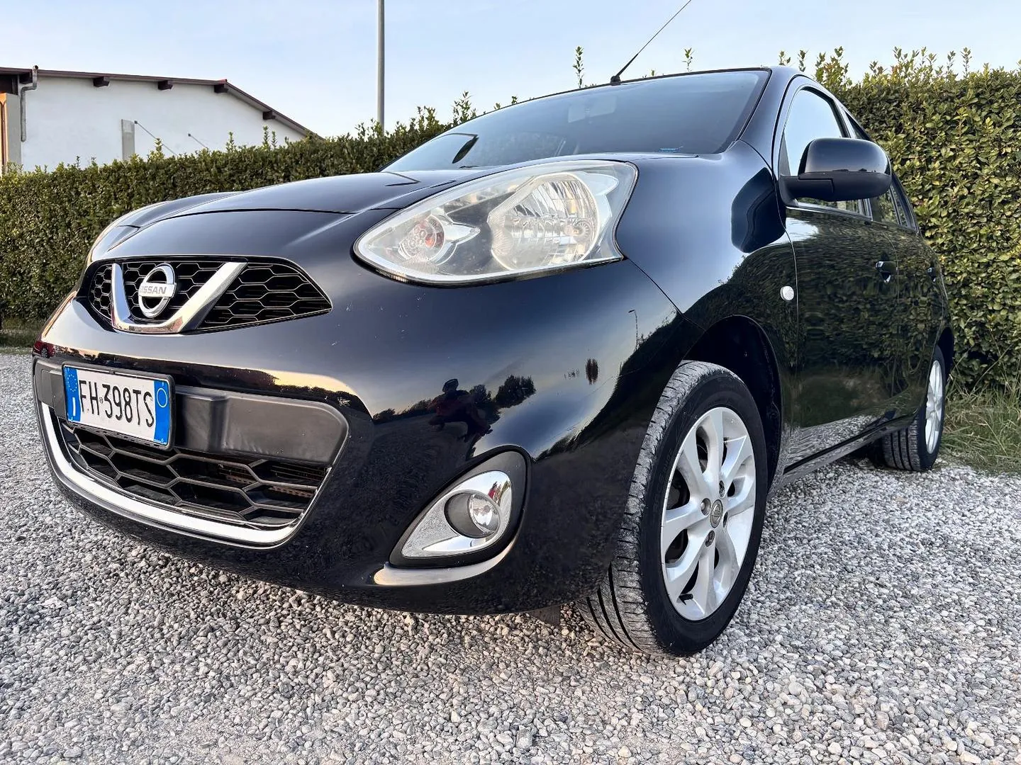 Nissan Micra 2017 photo 3
