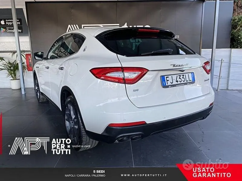 Maserati Levante 2017 photo 4
