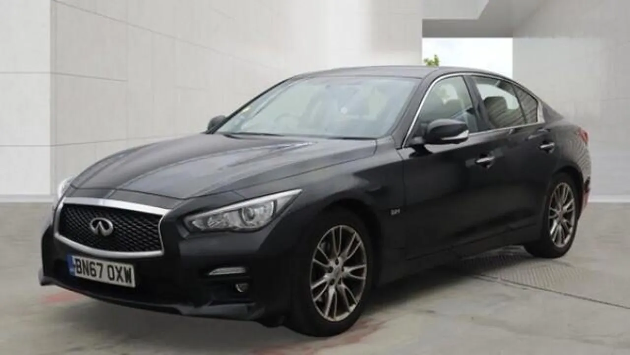 Infiniti Q50 2017 photo 2