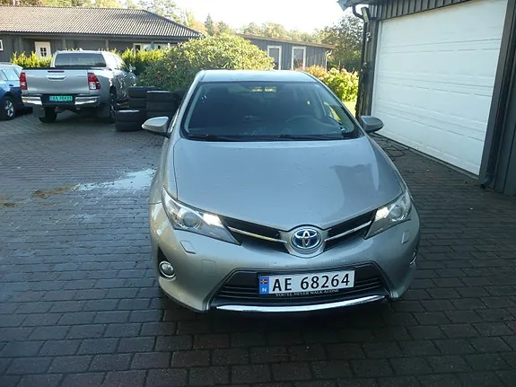 Toyota Auris 2013 photo 4
