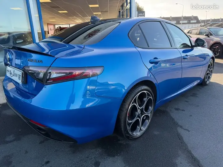 Alfa Romeo Giulia 2025 photo 3