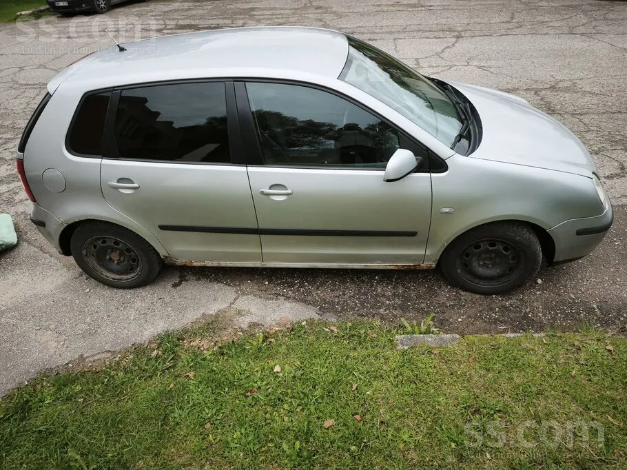 Volkswagen Polo 2004 photo 2