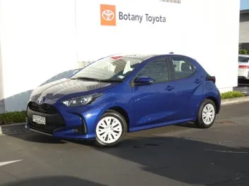 Toyota Yaris 2022 photo 2