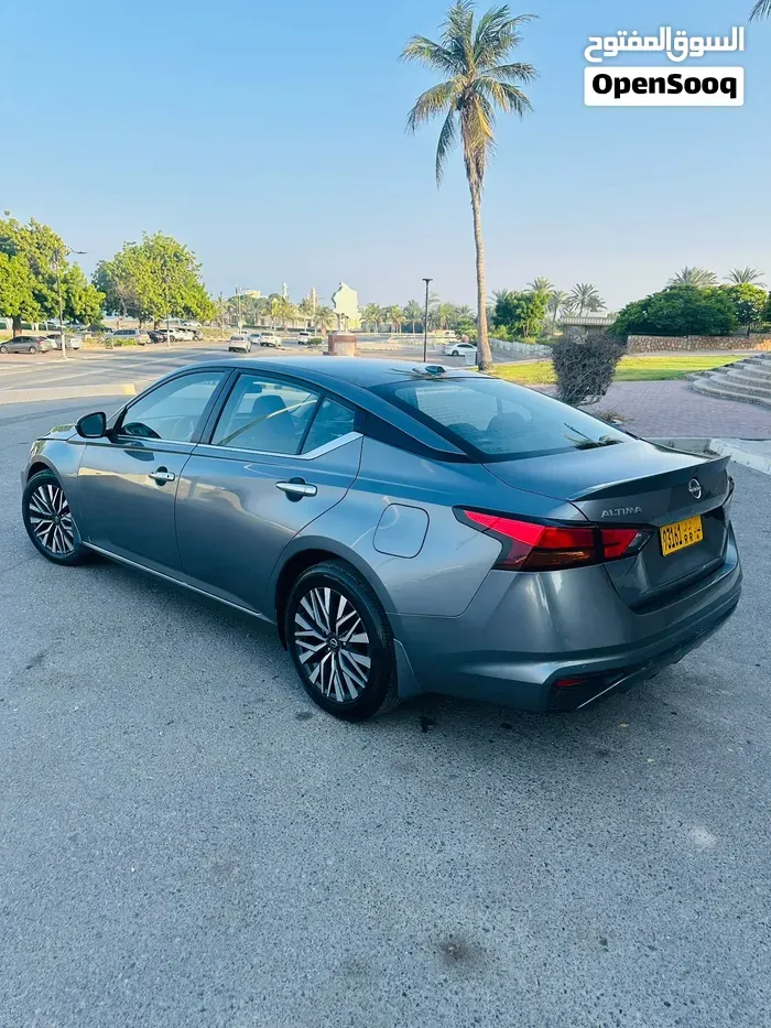 Nissan Altima 2023 photo 3