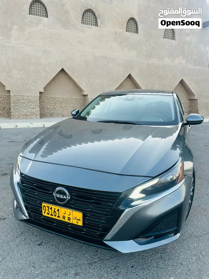 Nissan Altima 2023 photo 2