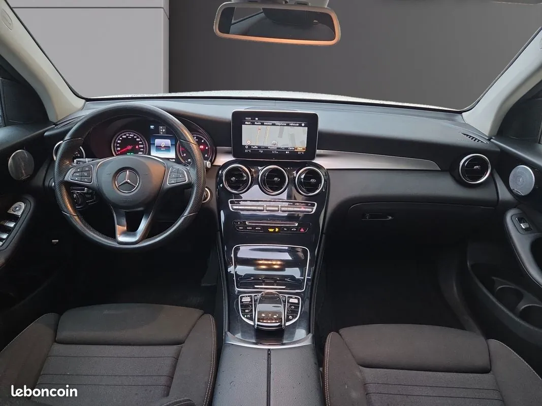 Mercedes-Benz Glc 2017 photo 2