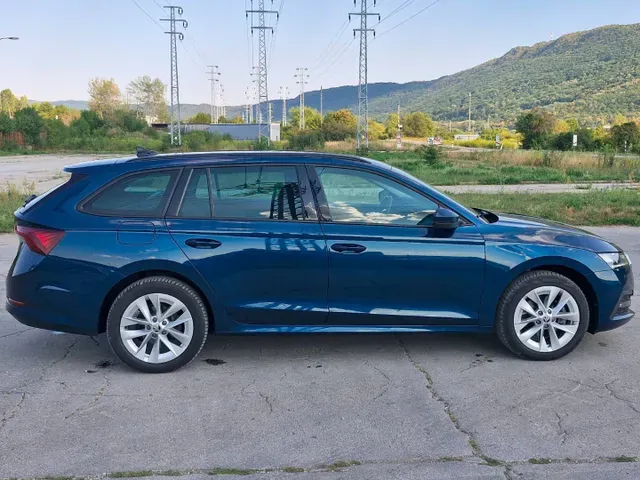 Skoda Octavia 2023 photo 4