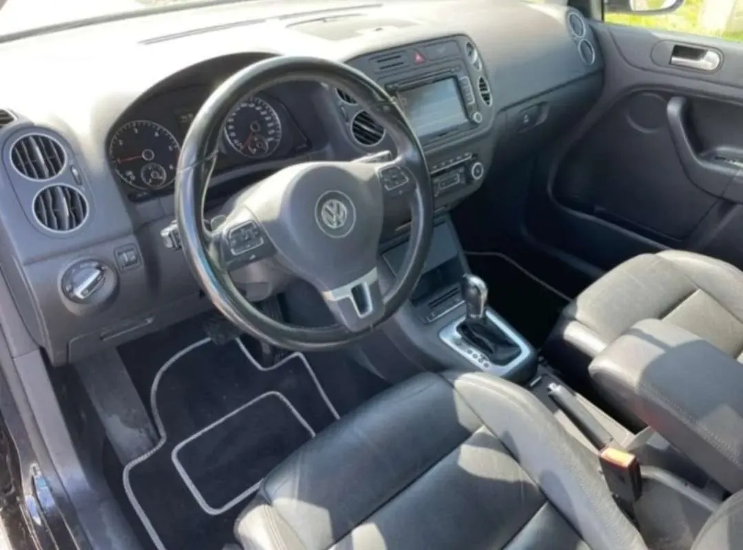 Volkswagen Golf 2012 photo 3