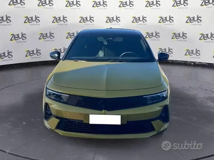 Opel Astra 2023 photo 2
