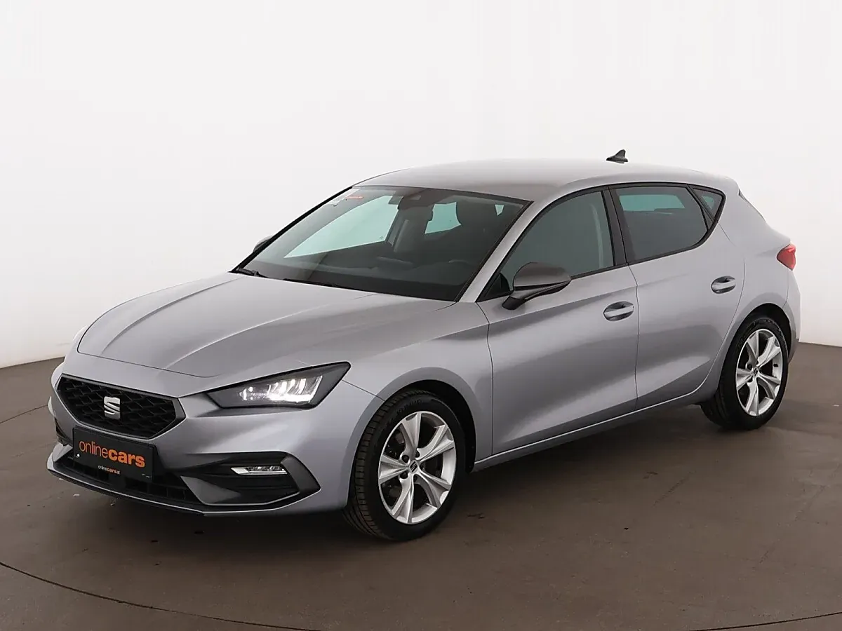 Seat Leon 2023 photo 2