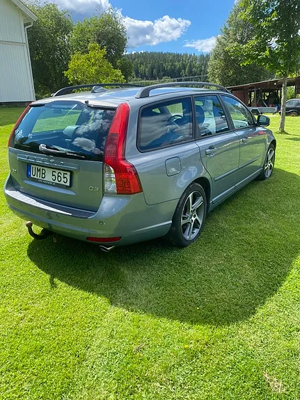 Volvo V50 2011 photo 3