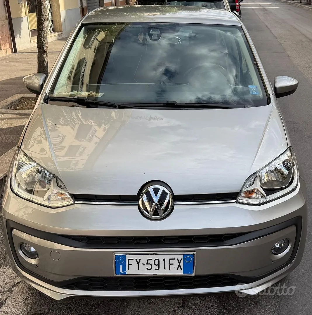 Volkswagen Up 2019 photo 2