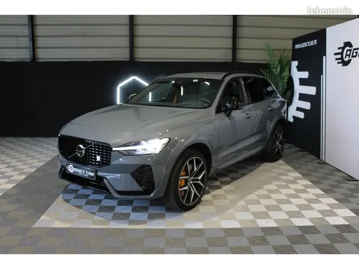 Volvo Xc60 2023 photo 2