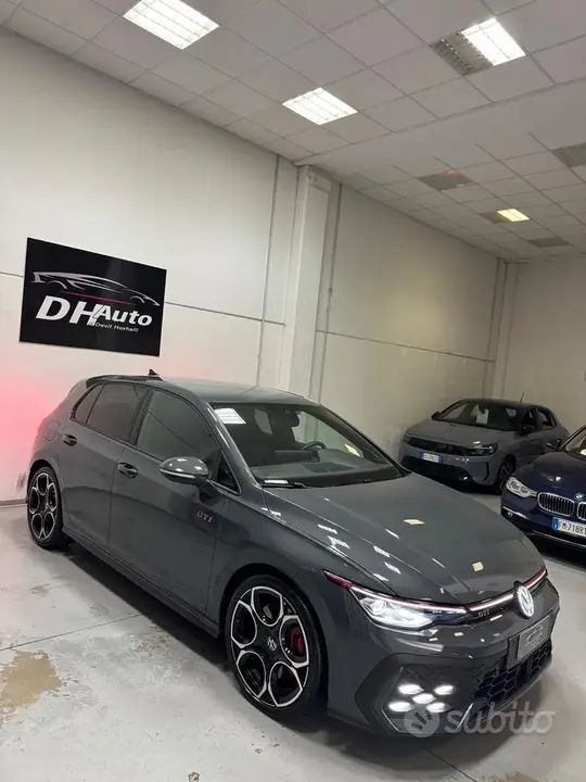 Volkswagen Golf 2024 photo 3