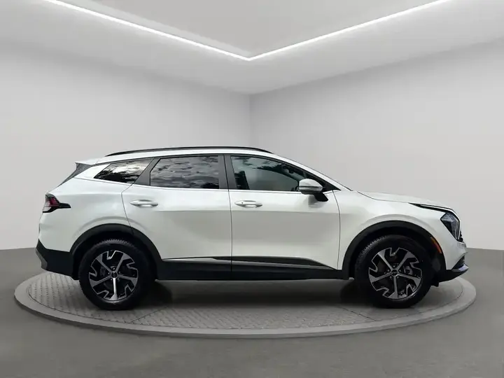 Kia Sportage 2023 photo 3