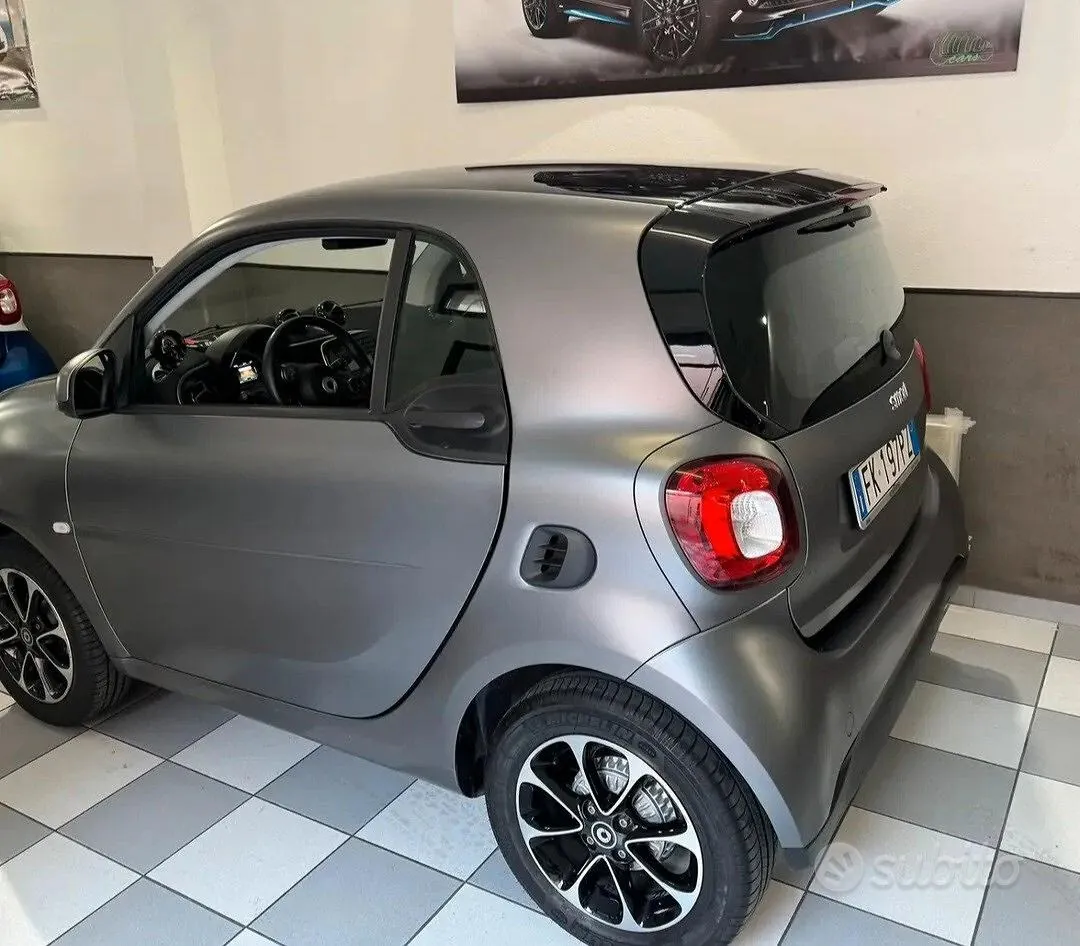 Smart Fortwo 2017 photo 3