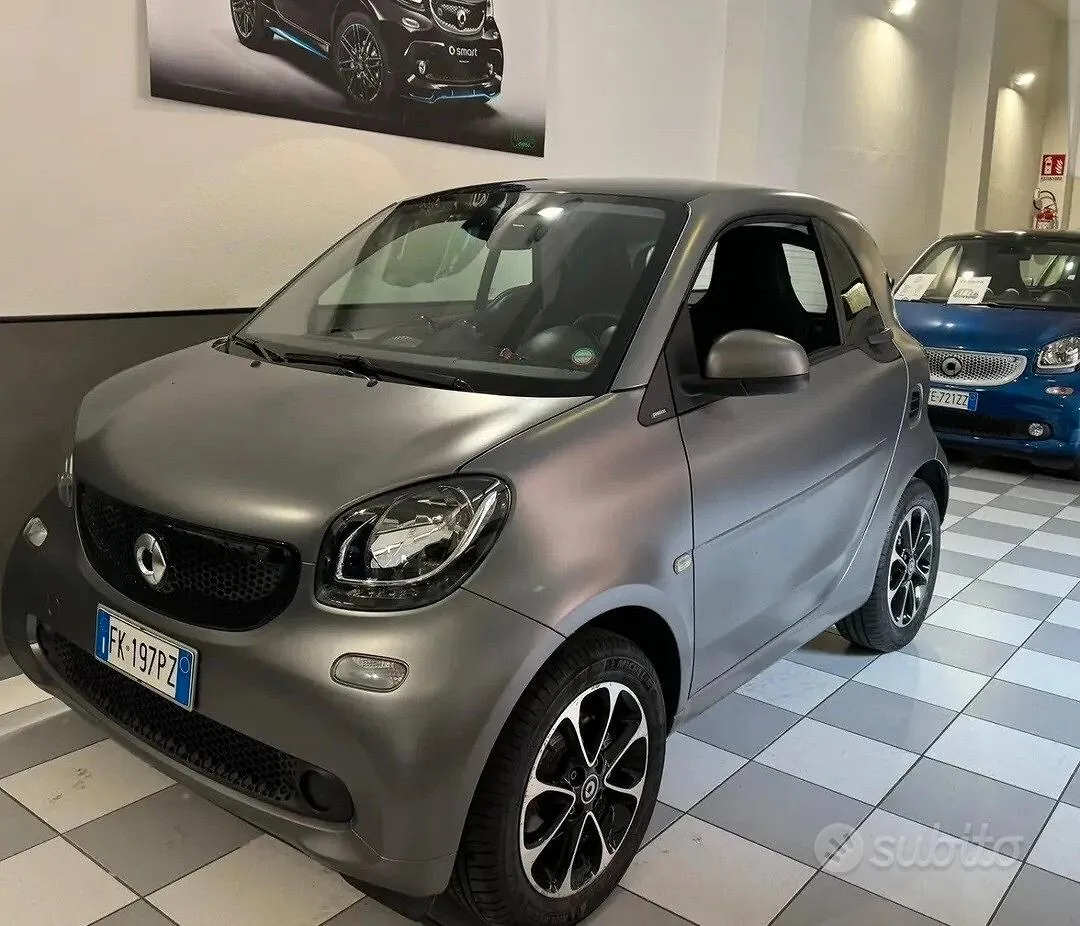 Smart Fortwo 2017 photo 2