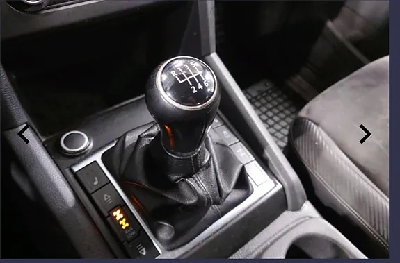 Volkswagen Amarok 2012 photo 2