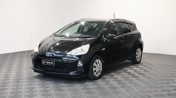 Toyota Aqua 2013 photo 4