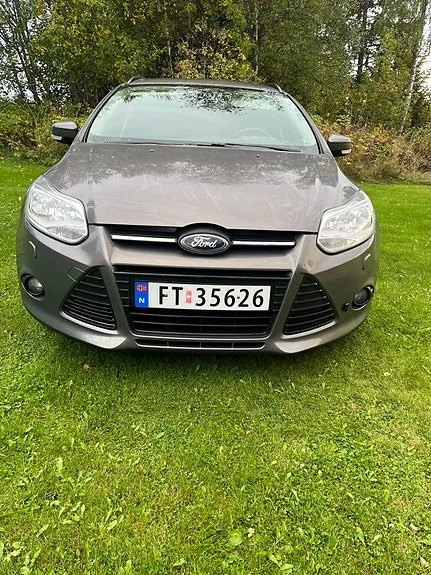 Ford Focus 2011 photo 2