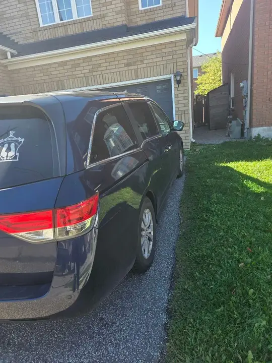 Honda Odyssey 2015 photo 3