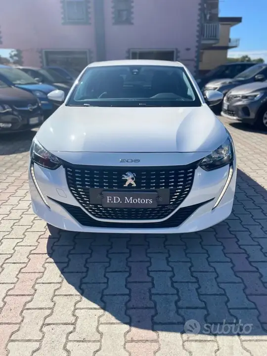 Peugeot 208 2020 photo 3