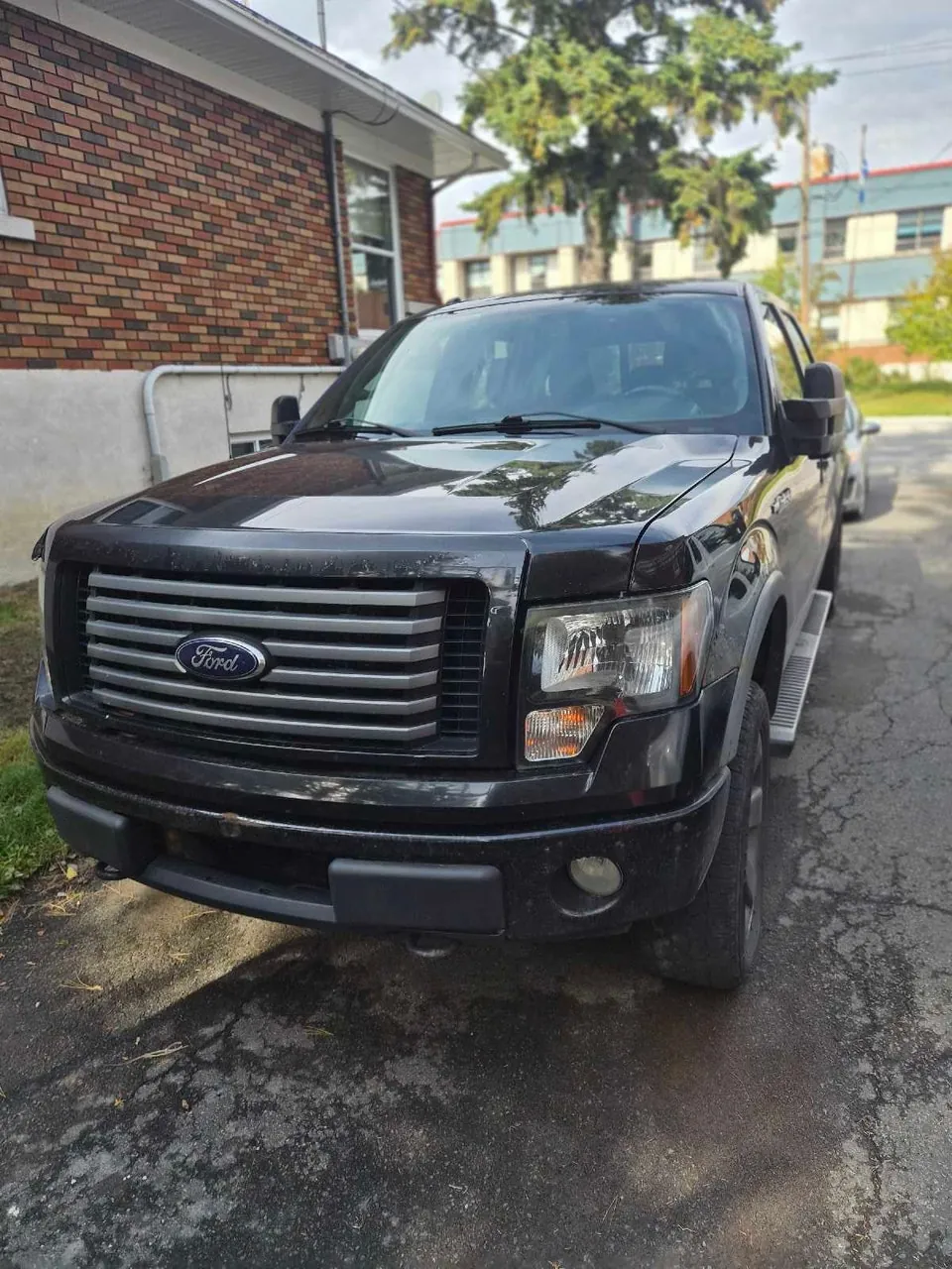 Ford F-150 2012 photo 2