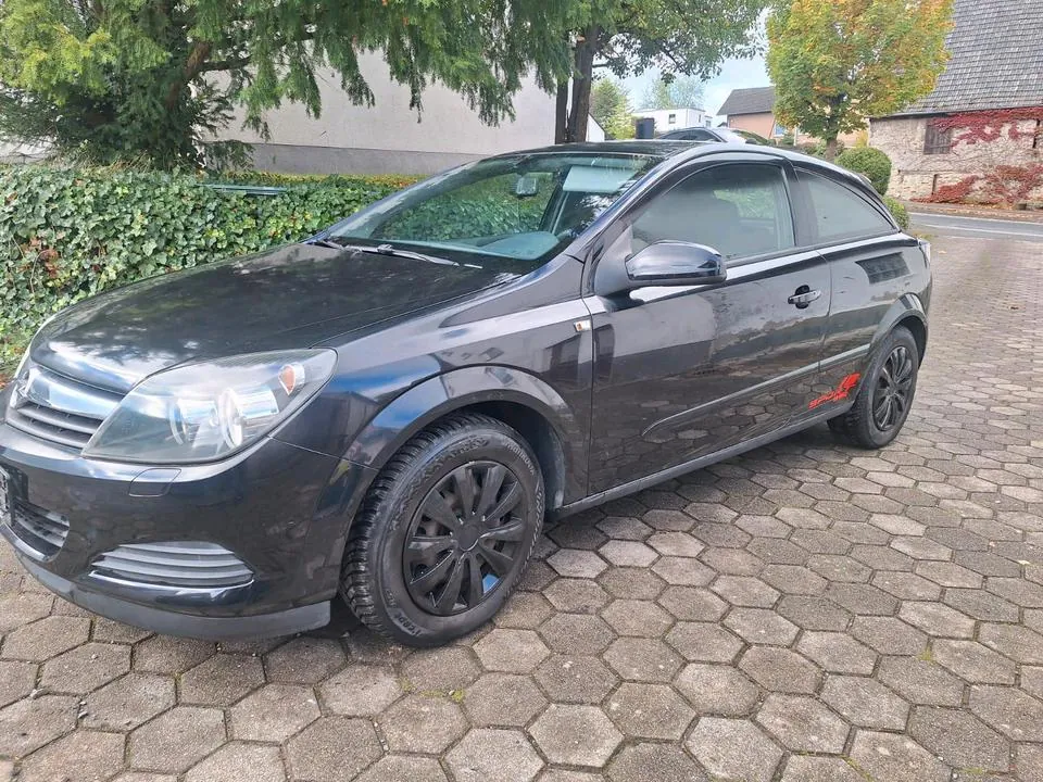 Opel Astra Gtc