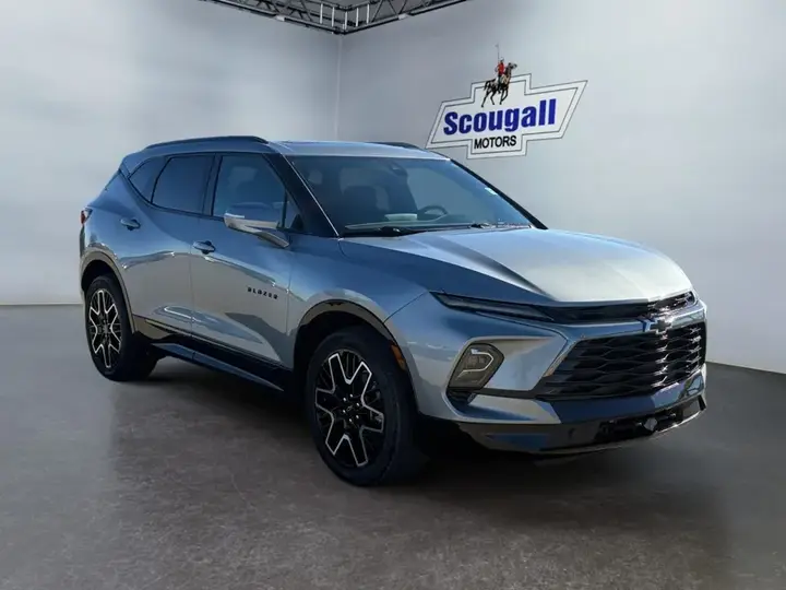 Chevrolet Blazer 2024 photo 3
