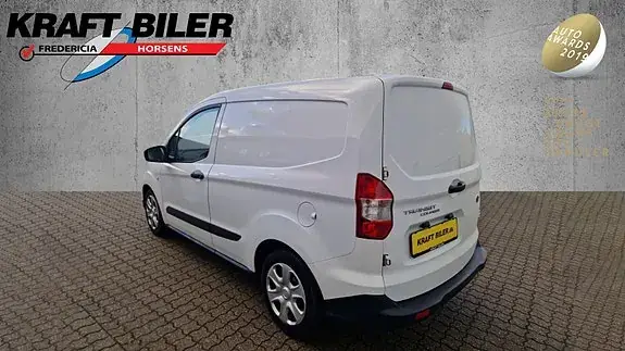 Ford Transit Courier 2019 photo 3