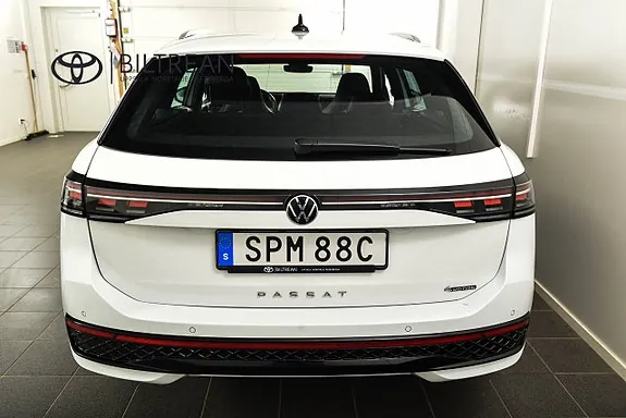 Volkswagen Passat 2025 photo 4