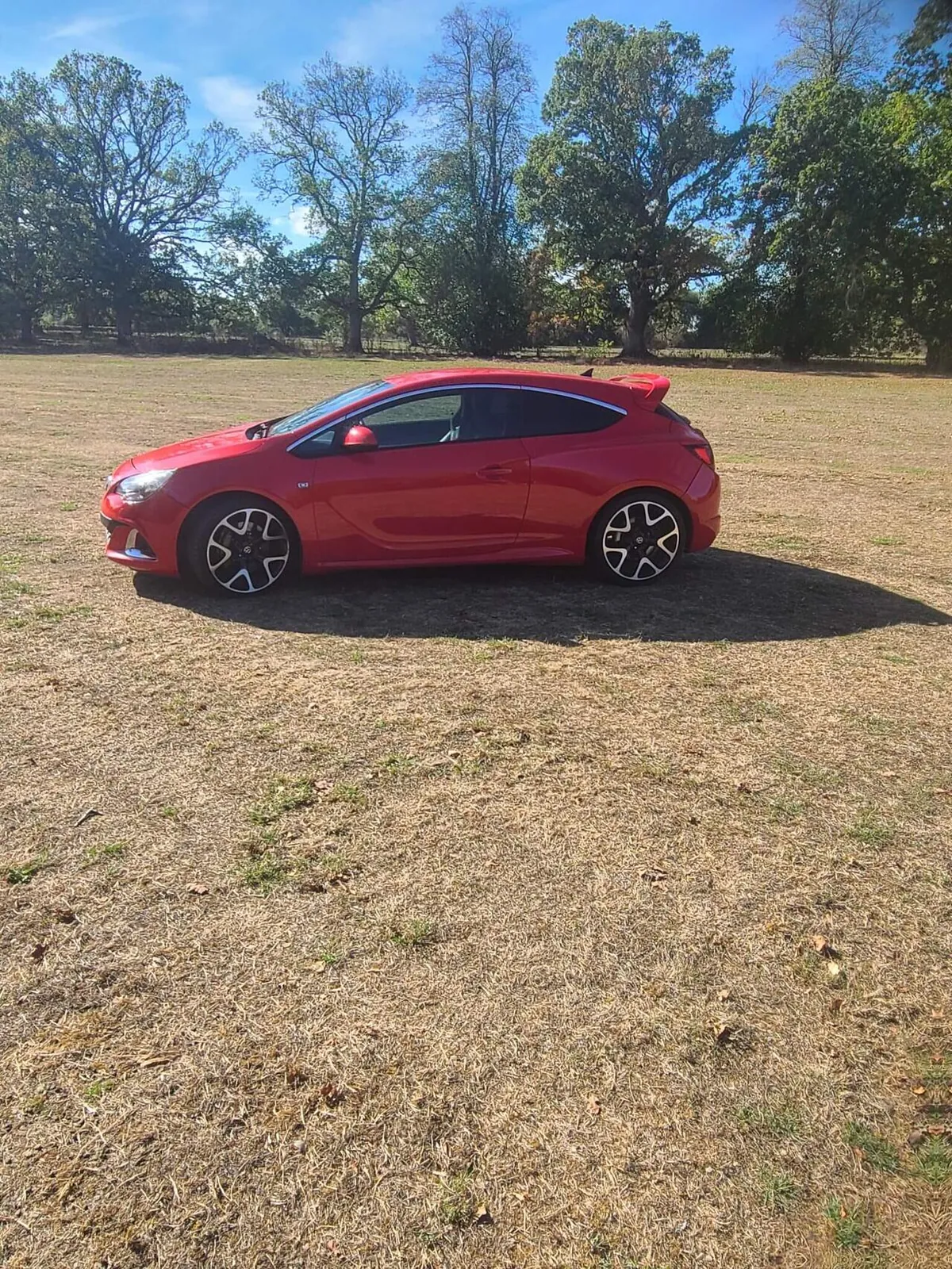 Vauxhall Astra 2012 photo 3