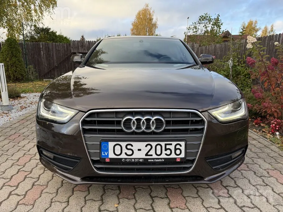 Audi A4 2012 photo 3