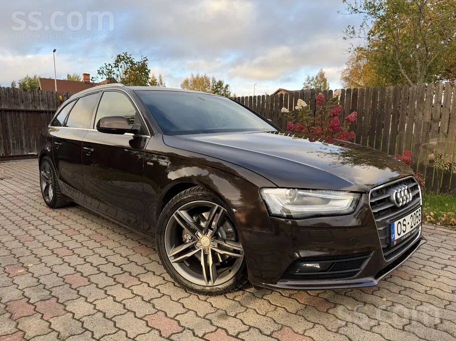 Audi A4 2012 photo 4