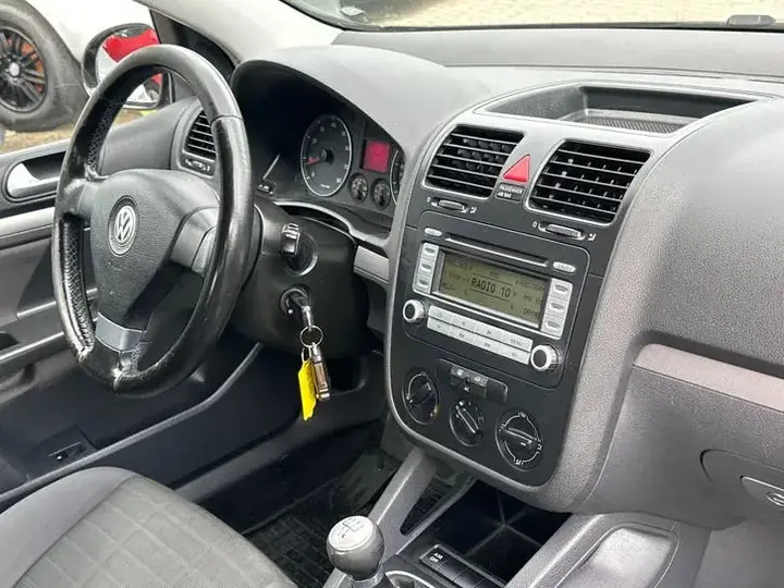Volkswagen Golf 2007 photo 2