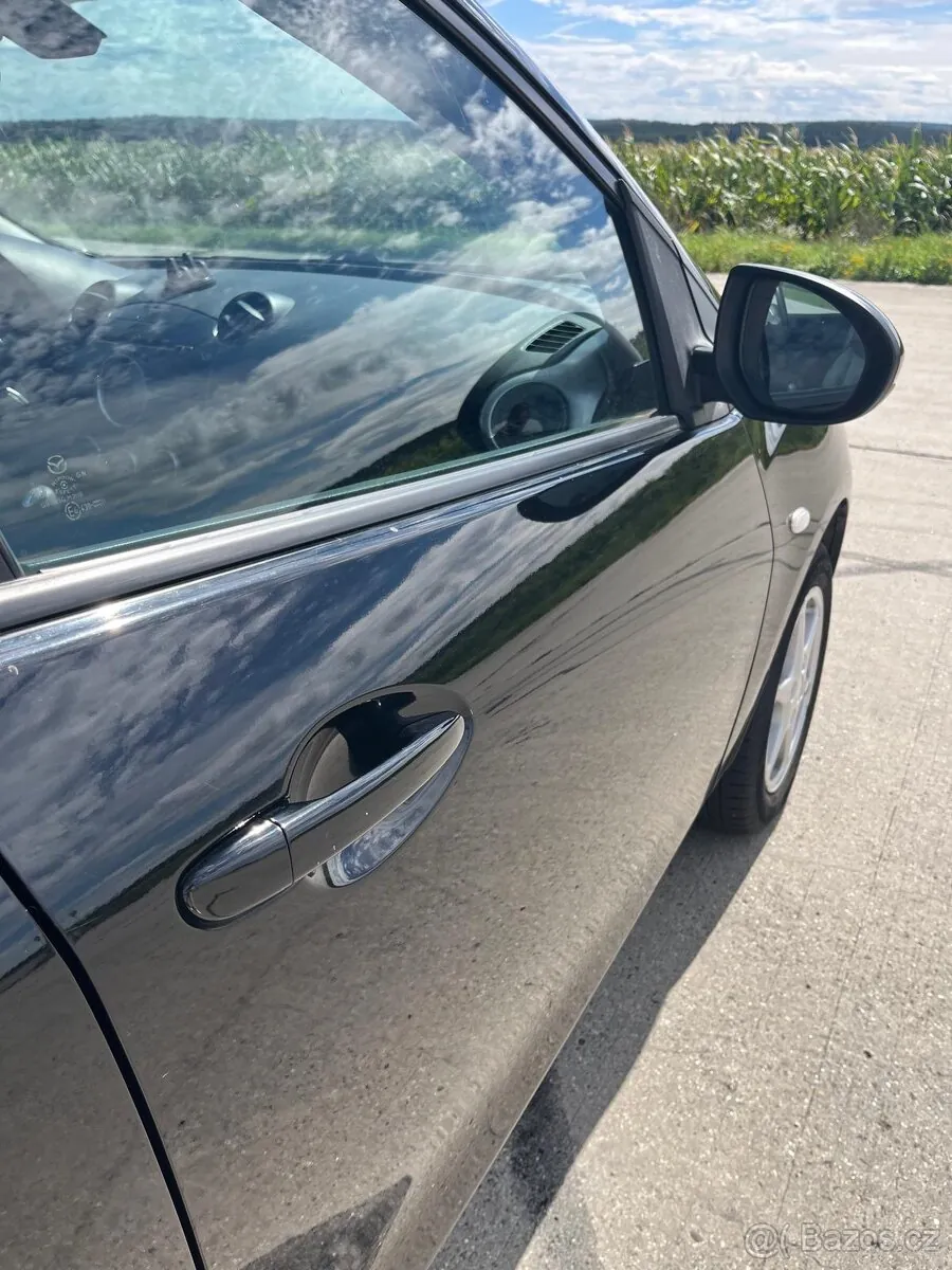 Mazda 2 photo 5
