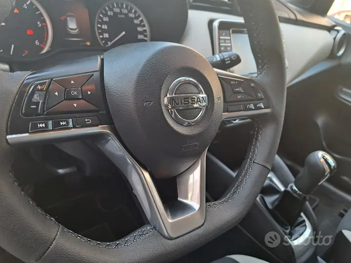 Nissan Micra 2017 photo 5