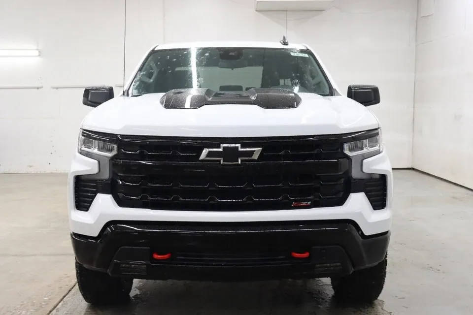 Chevrolet Silverado 1500 2026 photo 3